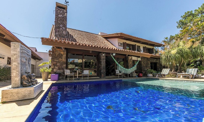 Vila Assuncao House | Beautiful Mansion in Asuncion