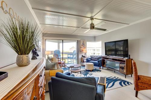 Beachwalk Apartment | Beach Access Ocean-View Condo with Screened Balcony