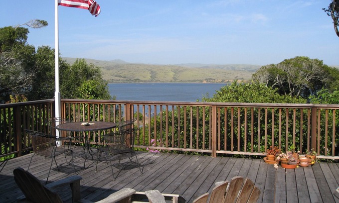 Inverness House | Beach and Seashore Hiking Retreat