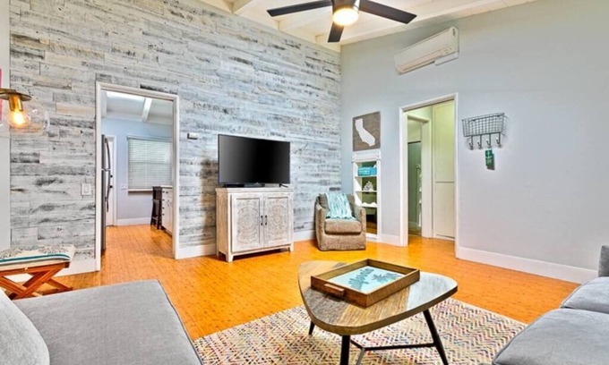 La Jolla Shores Apartment | Beach Bungalow 3 La Jolla Shores Beach