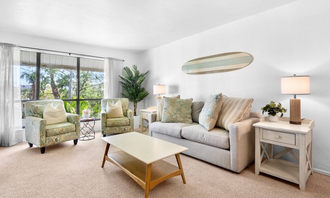 Bradenton Beach Condo | Beach Condo w/Lanai & Tennis Access