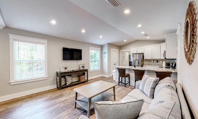 Dauphin Island House | Beach Cottage