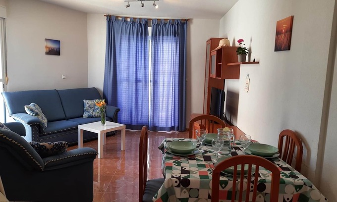 Castell de Ferro Apartment | Beach apartment with mountain views