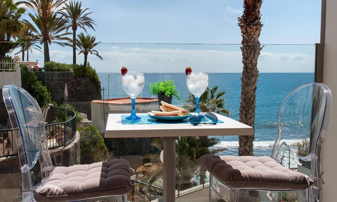 Playa del Aguila Cottage | Beachfront Playa del Aguila by VillaGranCanaria