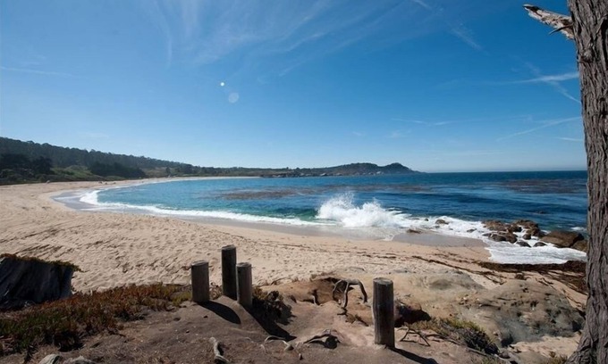 Carmel Cottage | Beach Front Cottages with Stunning Views.