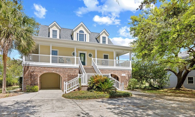North Litchfield Beach House | Beach house, split floor plan, spacious sundeck, walk to beach, dog friendly