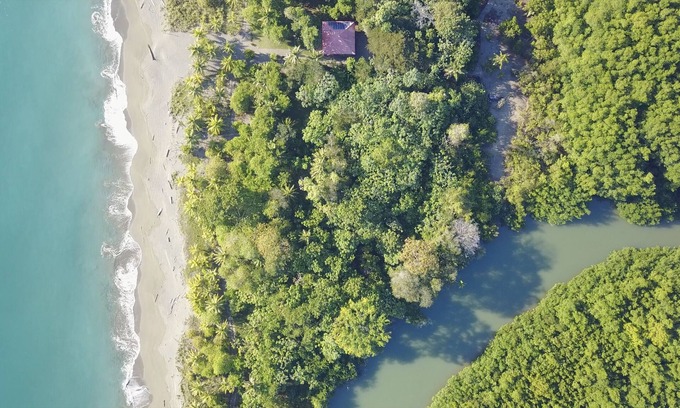 Puerto Jimenez House | Beach house. Swimming & Wildlife