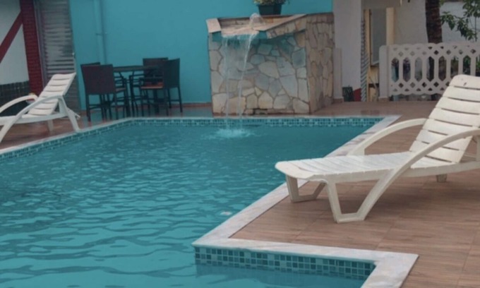 Itanhaem Cottage | Beach house with pool, weekends and holidays