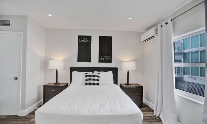 Hendricks and Venice Isles Apartment | Beach Isles: Modern Studio Apartment in Fort Lauderdale