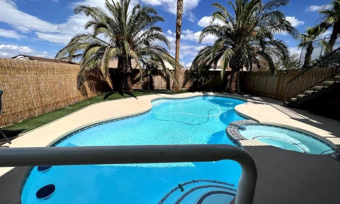 Summerlin Apartment | Beach Vacation with A Stay at Carmel Shores