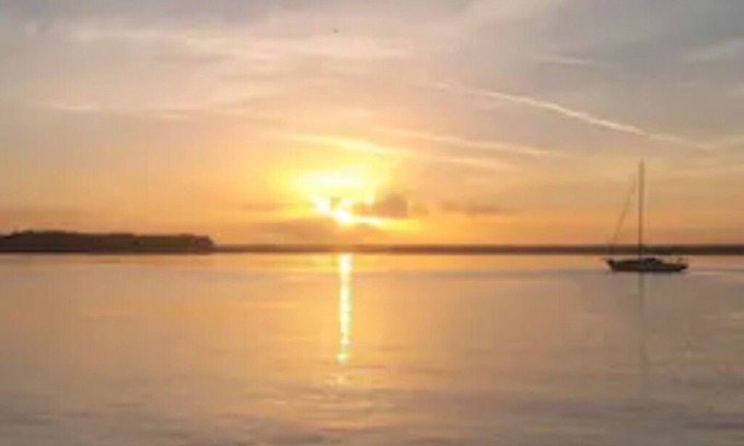 Palatka House | Beach Vibes *King & Queens Beds Free Wifi