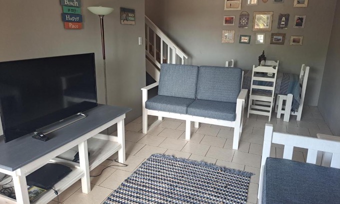 Wavecrest Apartment | Beach Vibes!