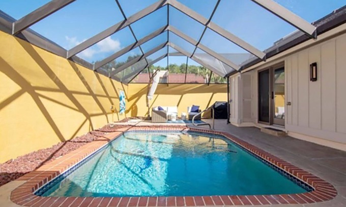 Indian River Shores Villa | Beach villa nestled between the Treasure Coast sandy beaches & the Indian River!