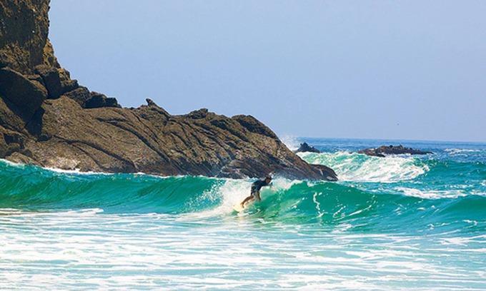 Lantern District Apartment | Beachcomber- Total Refresh-WiFi, Smart TV, AC, W/D, BBQ- Mins to Beach!