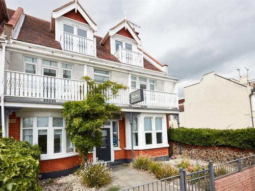 Southend-on-Sea House | Beaches Guest House