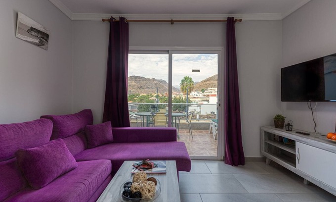 Playa de Mogan Apartment | Beachfront Apartment in Playa de Mogán