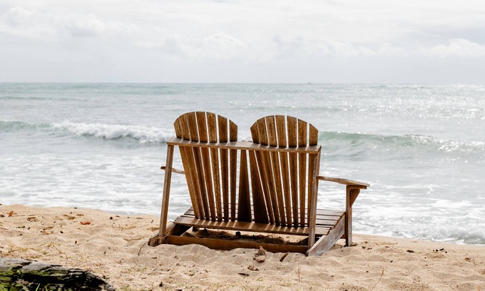 Ewa House | Beachfront Bungalow with Gated Entry and Pet Friendly