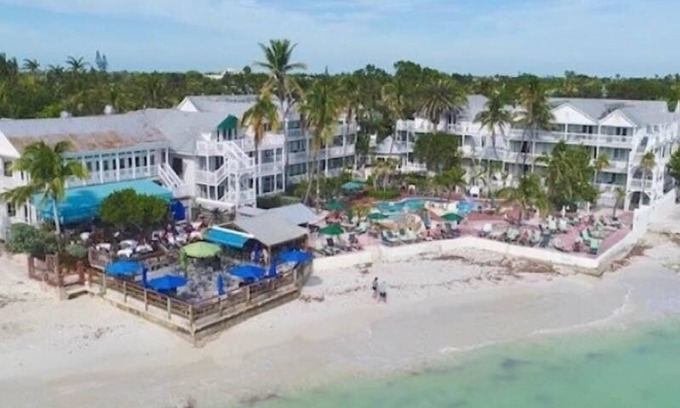 Old Town Resort | BEACHFRONT-Coconut Beach Resort, 7 nights, May 10-17, or May 31-June 7, only.