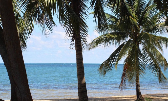 Palmetto Bay House | Beachfront Home - Gated Eco-Resort Community. Pool, Dive Shop, Restaurant, Bar