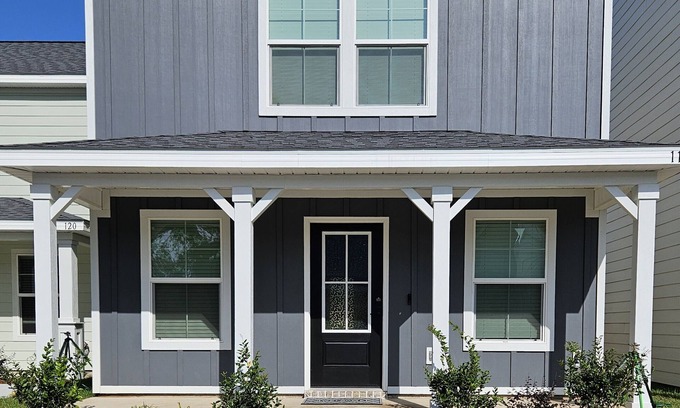 Biloxi House | BEACHFRONT PROPERTY MODERN LIVING ON THE COAST. Walk to the Beach in Seconds!