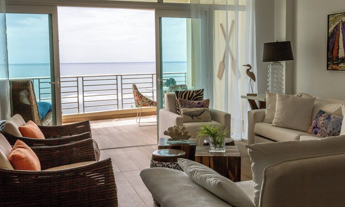 Villas Del Mar Apartment | Beachfront| Queen Bed| Full Kitchen| 150 M2