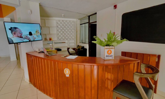 Huanchaco Hotel | Beachfront rooms in tourist resort in Peru!