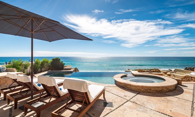 Buzzards Villa | Beachfront Villa, Private Pool & Access to Fitness Center & Private Beach Club