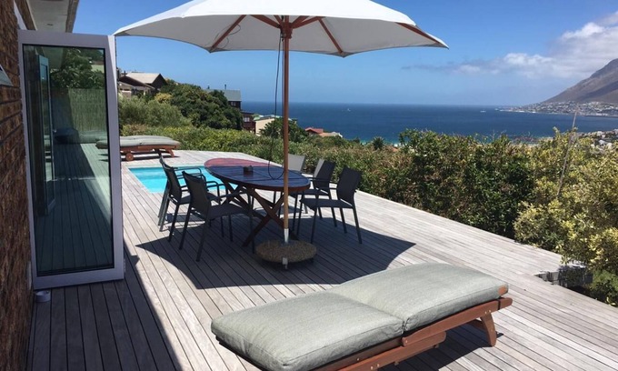 Fish Hoek House | Beachhouse not at the Beach *