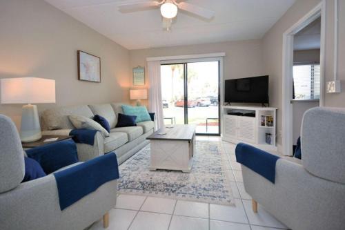 St. Augustine Beach Apartment | Beachside Bliss-Courtyard Villa-Beachside condo