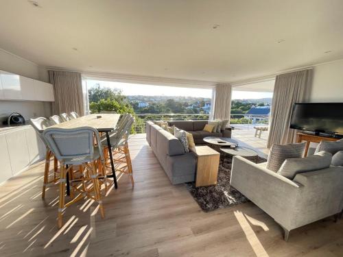 Robberg Beach Apartment | Beachy Head Hideaway 10 - Sea Views Robberg Beach