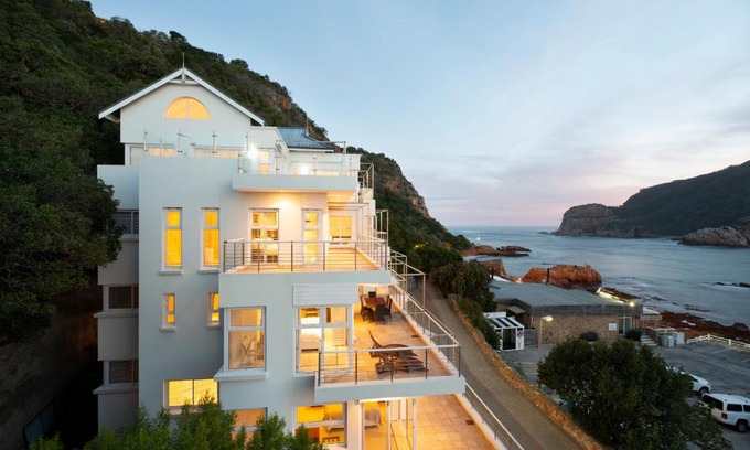 Knysna House | Beacon House