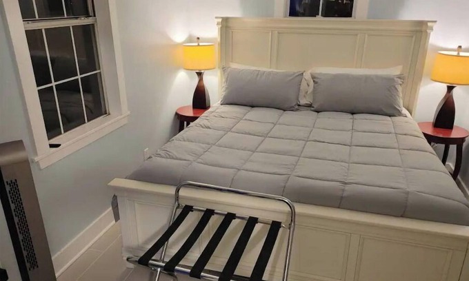 Pigeon Point Cottage | Beaufort Coastal Cottage Downtown!3bedroom 5beds!