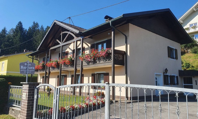 Krumpendorf am Woerther See Apartment | Beautiful idyllic 75m² vacation apartment