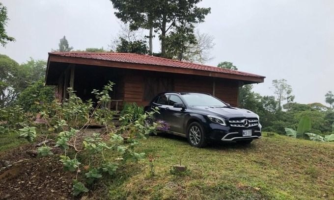 San Isidro de El General Cabin | Beautiful Log Cabin in Tinamaste with stunning views of waterfall and forest