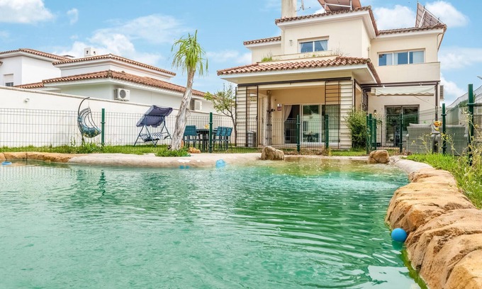 Bollullos de la Mitacion House | Beautiful home in Bollullos de la Mitaci