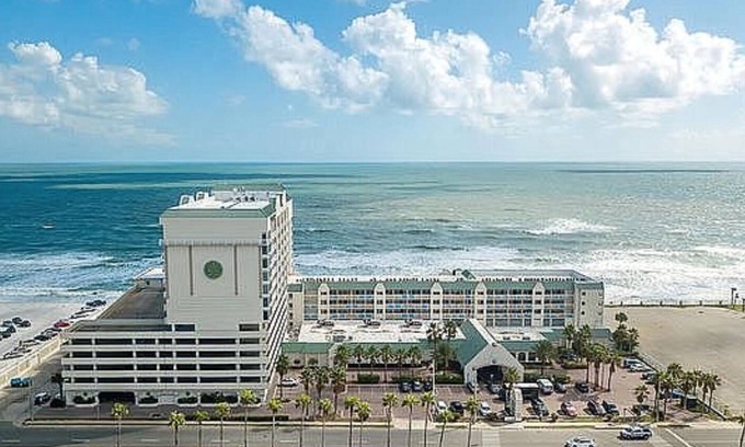 Ortona Park Condo | Beautiful 11th floor OceanView 1 Bedroom- Daytona Beach Resort