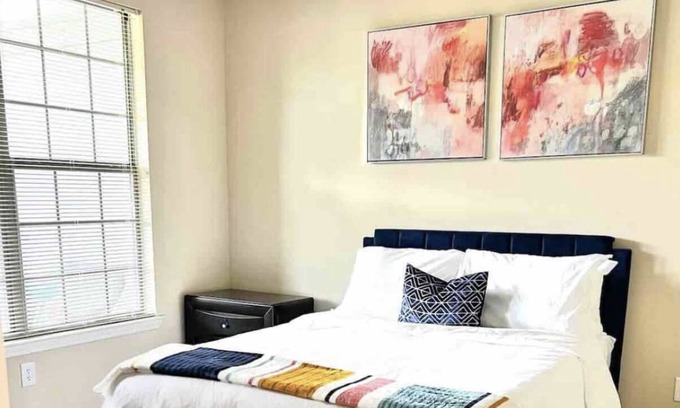 Lawrenceville Apartment | Beautiful 2 BD, 2 BA with amazing amenities! Minutes to Mall of GA!