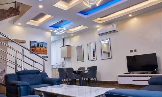 Remera House | Beautiful 3-storey Apartment