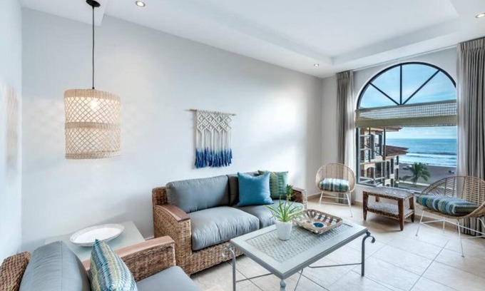 Barrio Los Villalobos Apartment | Beautiful and Enchanting Beach Vacation