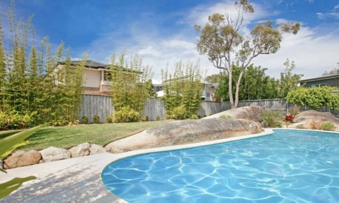 Seaforth House | Beautiful and Spacious Family Home With Swimming Pool