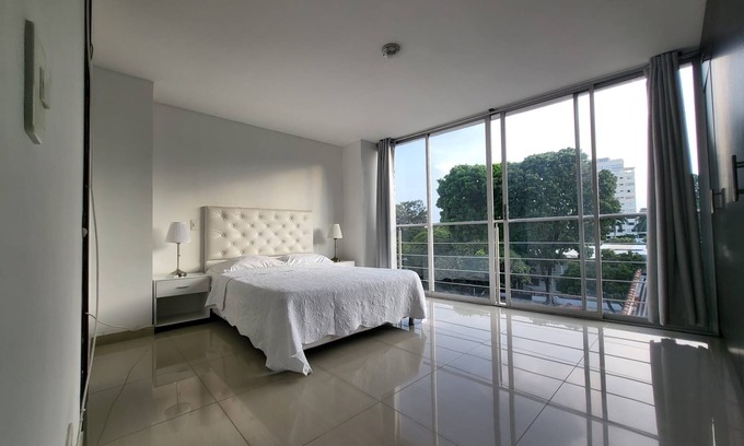 Cali Apartment | Beautiful apartment, excellent location in Cali.