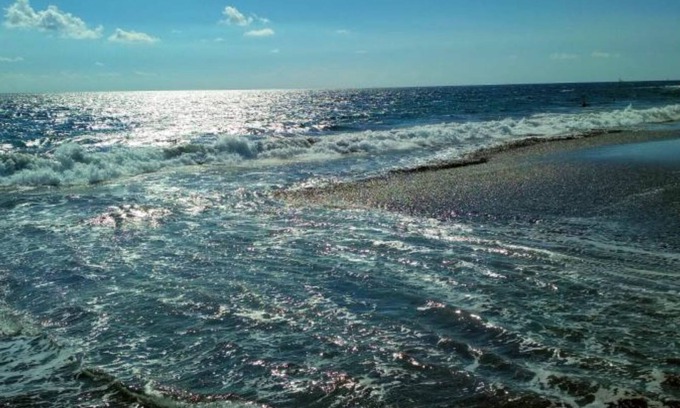 Lido di Camaiore Apartment | Beautiful apartment for 4 people. Sandy beach very close.