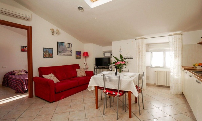 Follonica Apartment | Beautiful apartment for 4 guests with A/C, WIFI, TV and pets allowed