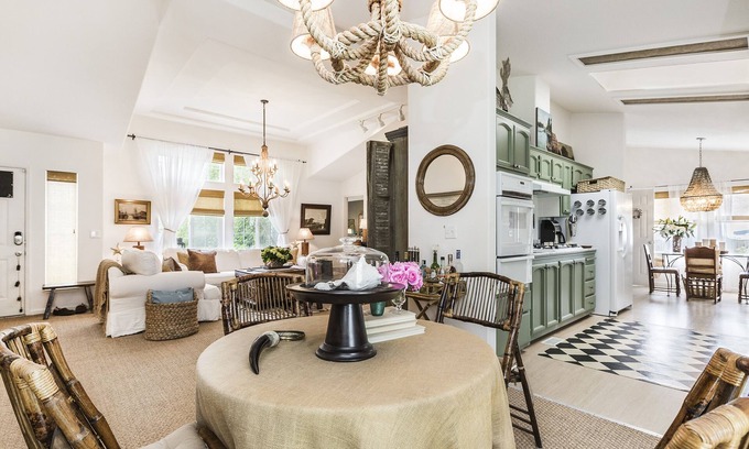 El Granada House | Beautiful Beach House steps from the Beach and Hiking Trails!