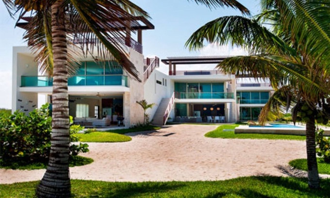 Dzemul Villa | Beautiful Beach House at Yucatán, México