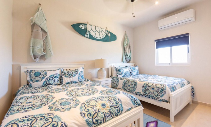 Cerritos Condo | Beautiful condo with private rooftop - only 2 minute walk from the beach!