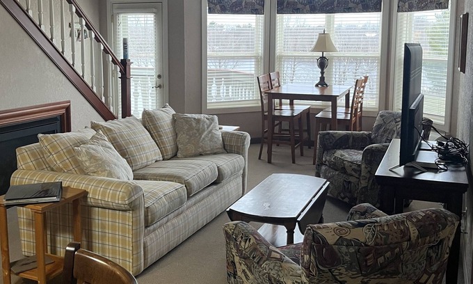 Birchwood Condo | Beautiful Condo Overlooks Red Cedar Lake and Backs onto Tagalong Golf Course