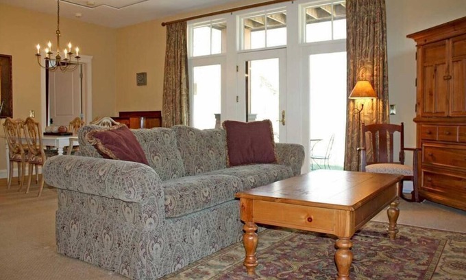 Proctorsville Condo | Beautiful Condominium at Castle Hill Resort, 10 Minutes from Okemo Ski Resort