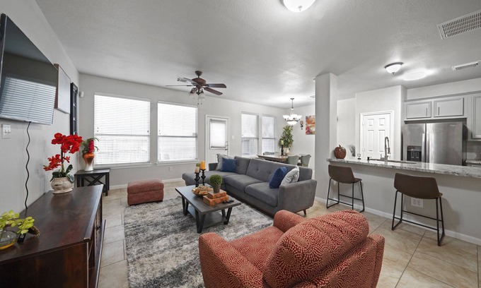 Conroe House | Beautiful Cozy home in The heart of Conroe Texas