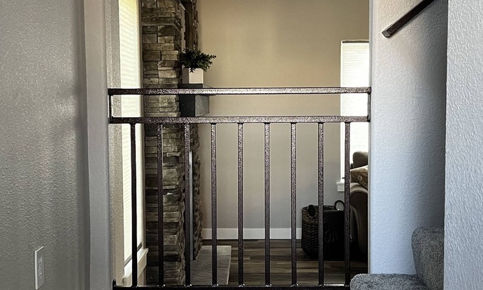 Rapid City House | Beautiful, custom built home. Convenient location!